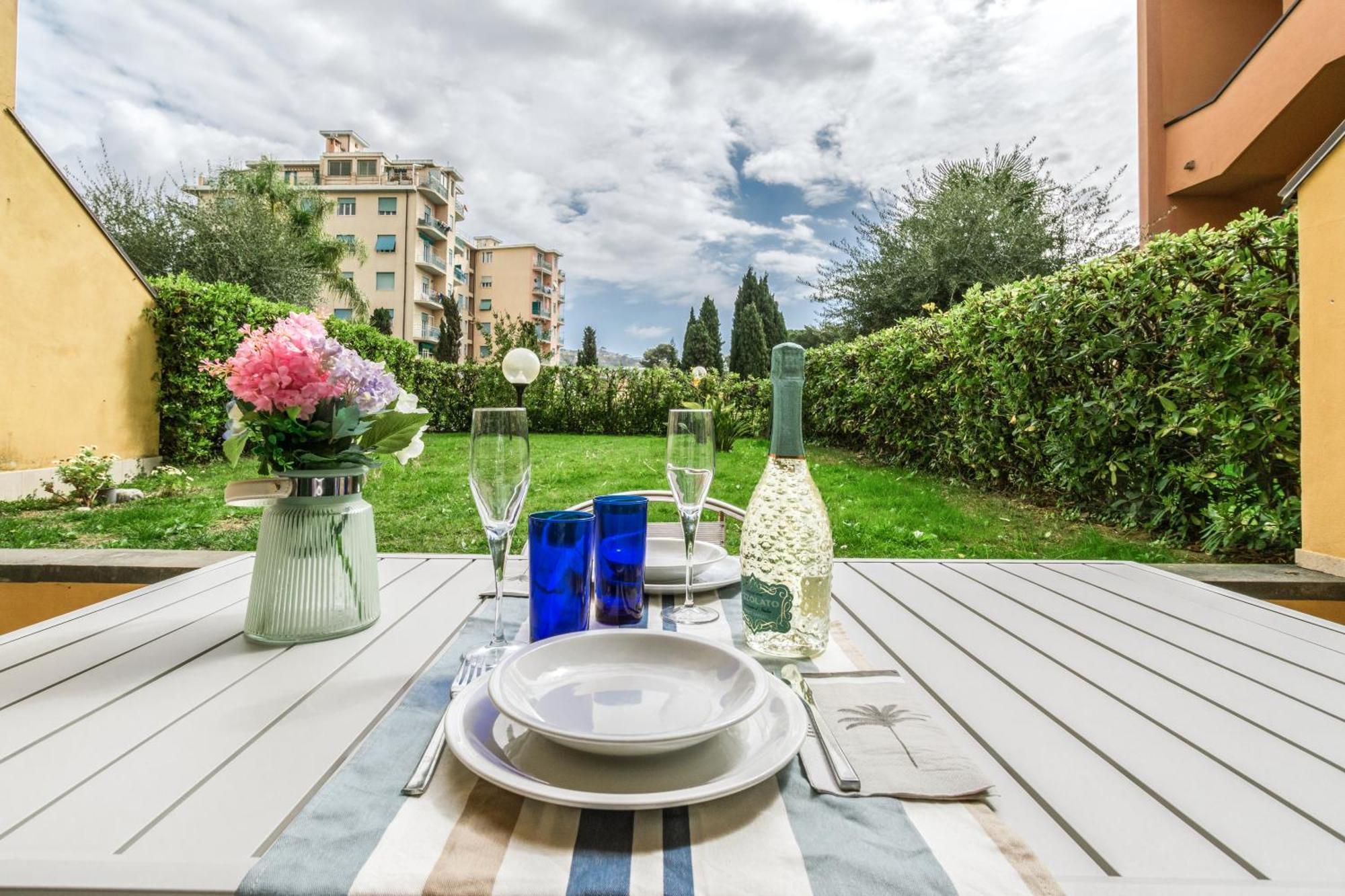 Elegante Appartamento Con Piscina - Wi-Fi & Box Privato Sanremo Exterior photo